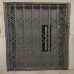 محافظ درب ورودی منزل