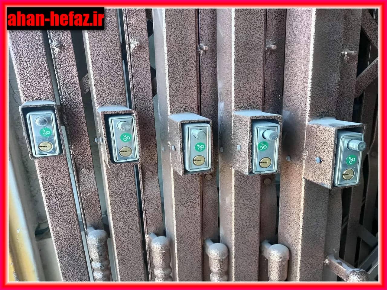 راهنمای نصب قفل مخفی در درب آکاردئونی