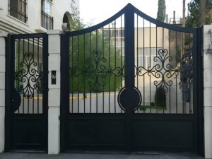 درب آهنی کلاسیک