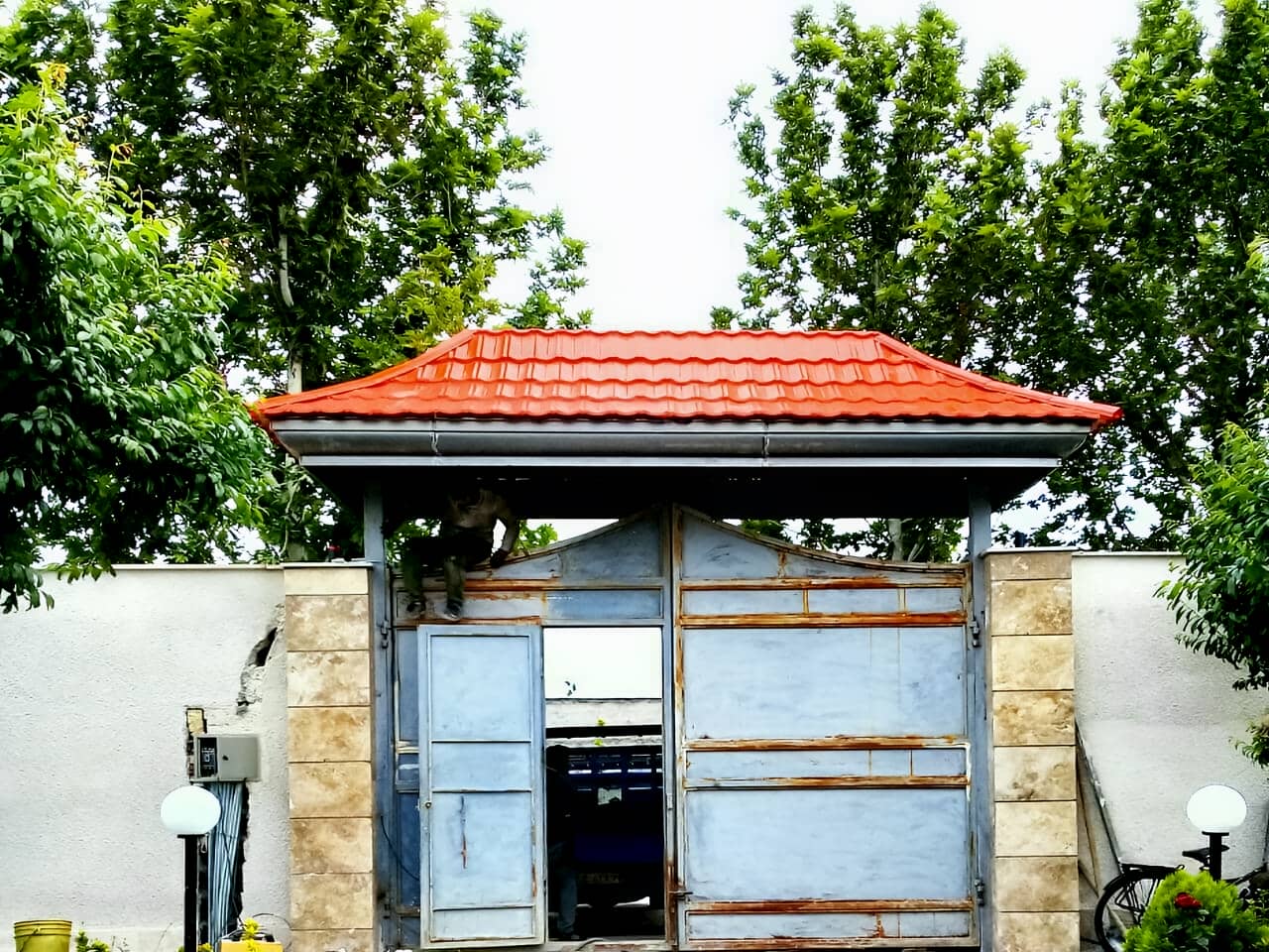 آردواز ویلایی و پارکینگ
