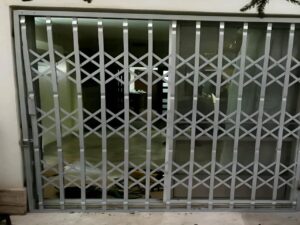 انواع حفاظ درب آپارتمان