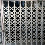نرده حفاظ کشویی آکاردئونی