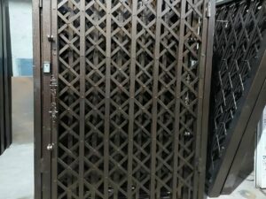 محکم کردن درها و پنجره ها با حفاظ