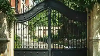 درب آهنی ساده ورودی ساختمان