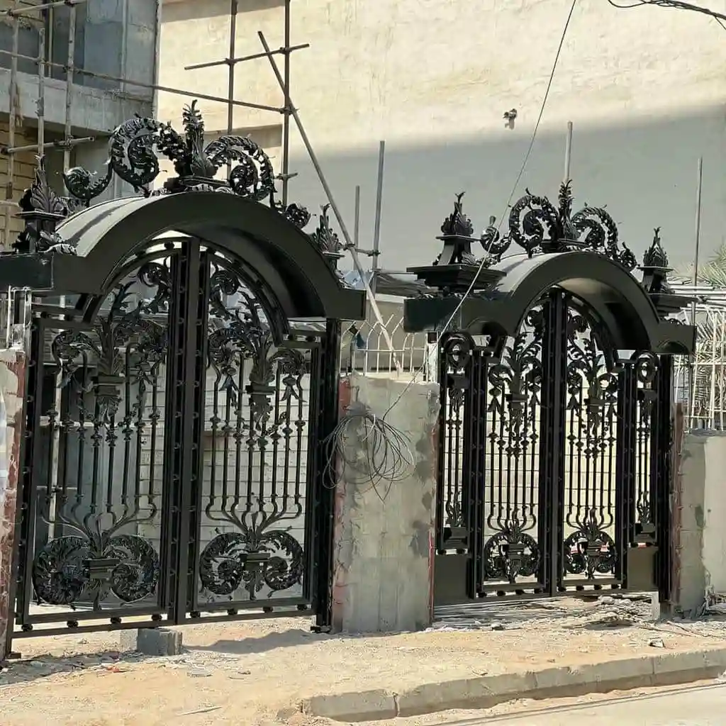 درب آهنی ورودی دو لنگه