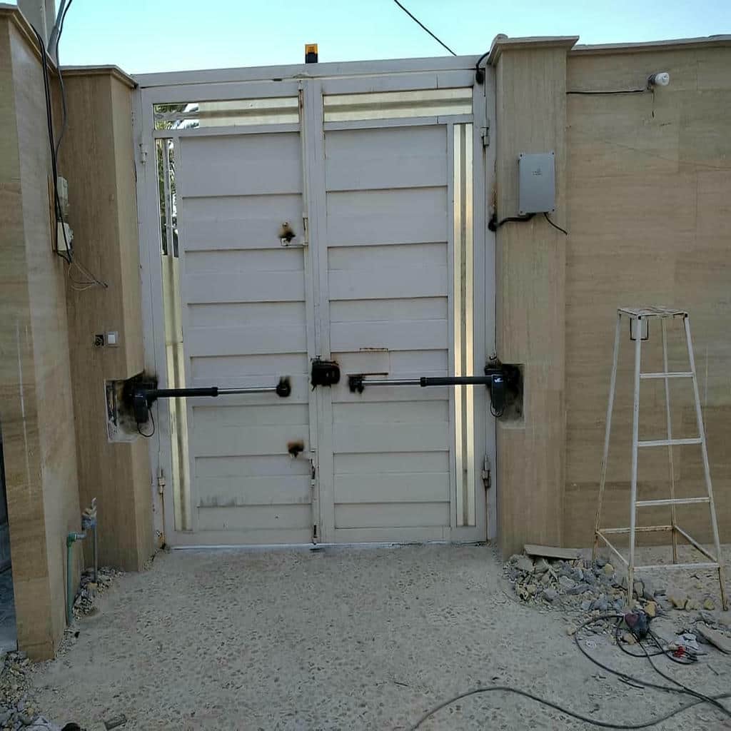 جک درب پارکینگ اتوماتیک در بومهن