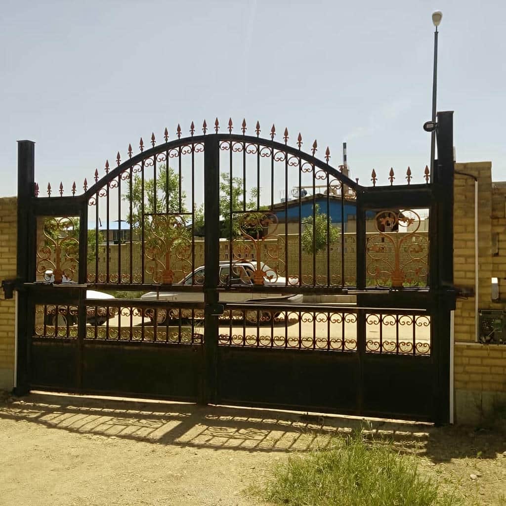 نصب جک درب پارکینگ اتوماتیک مقاوم در پرند