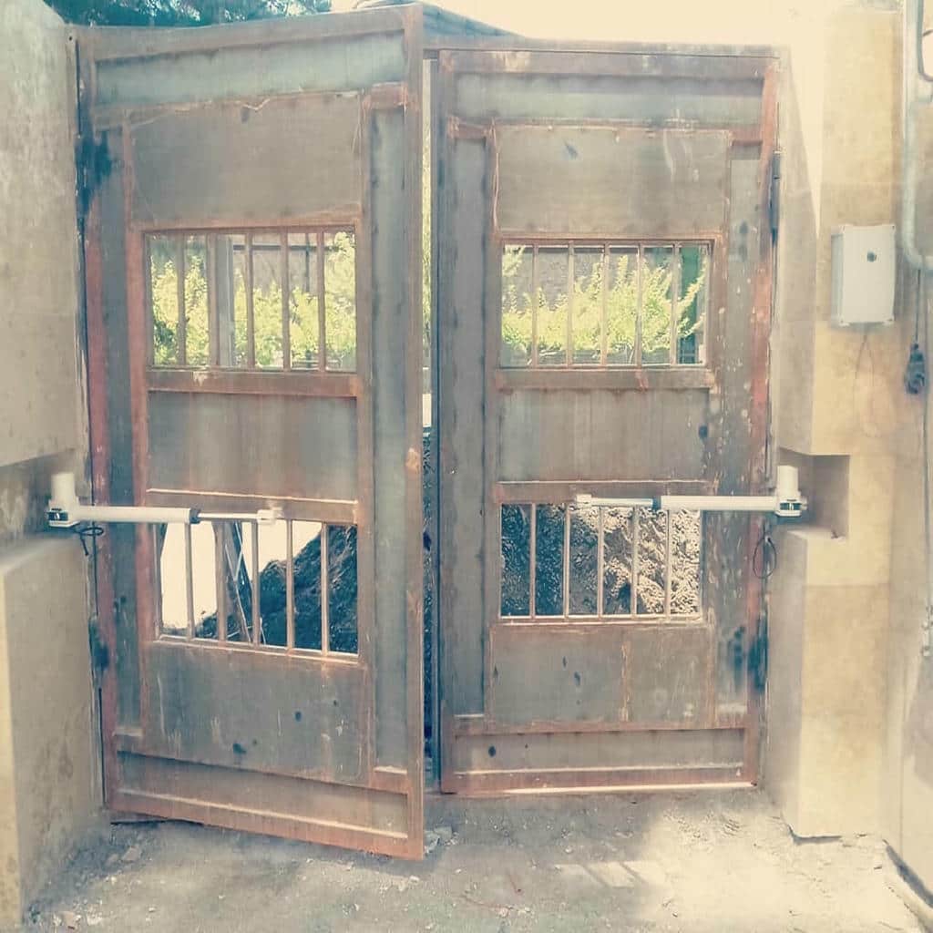 جک درب پارکینگ اتوماتیک در بندر دیلم