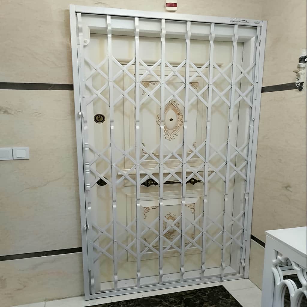 فروش درب آکاردئونی فلزی ضدسرقت تمام گل در پرند