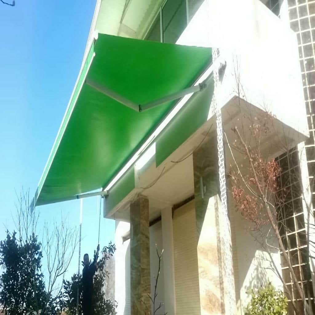 سایبان برقی بازویی اتوماتیک در بندر دیلم