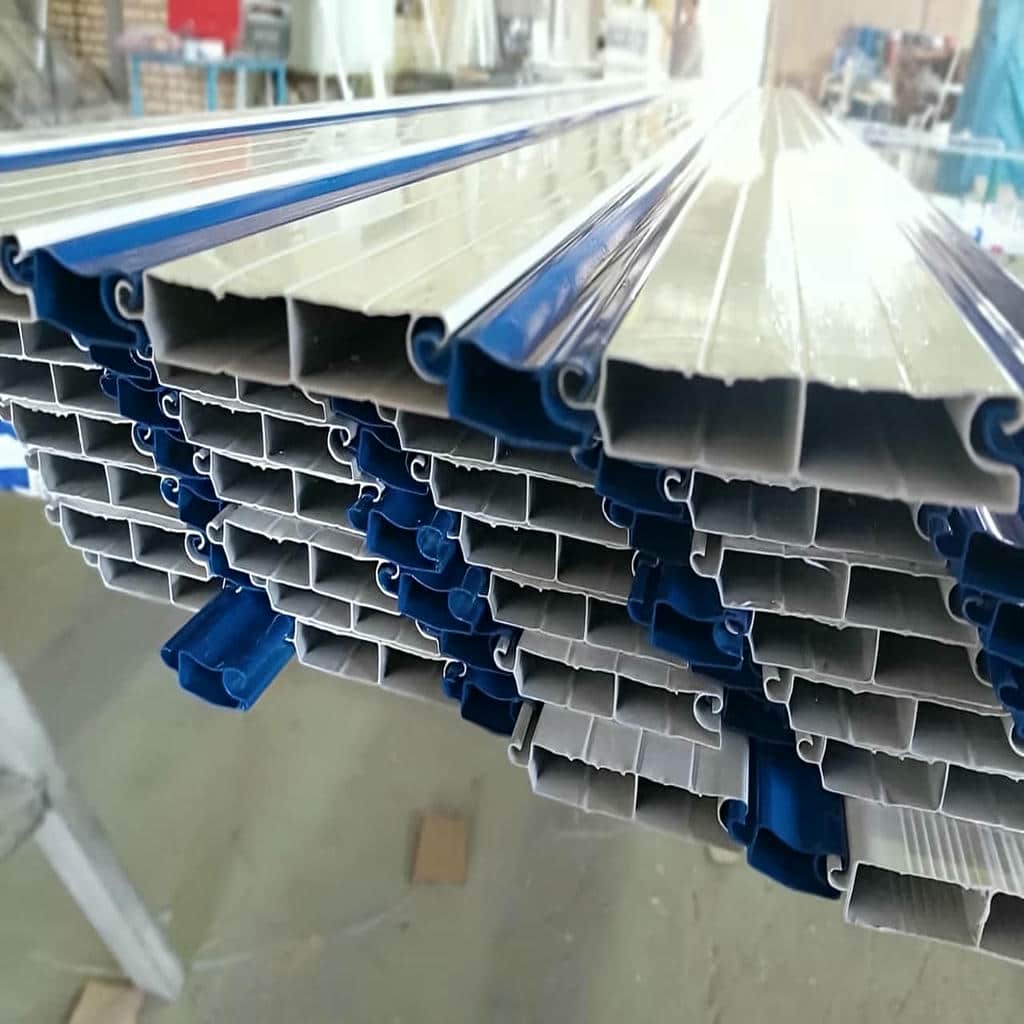 نصب کرکره برقی رنگ ضدزنگ در استان گیلان