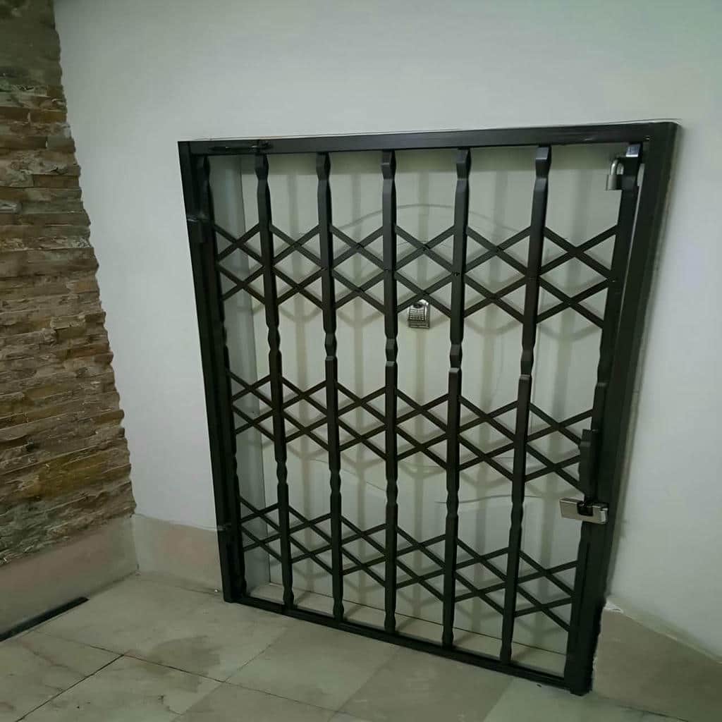 قیمت درب آکاردئونی فلزی ضدسرقت سه گل در فردیس کرج