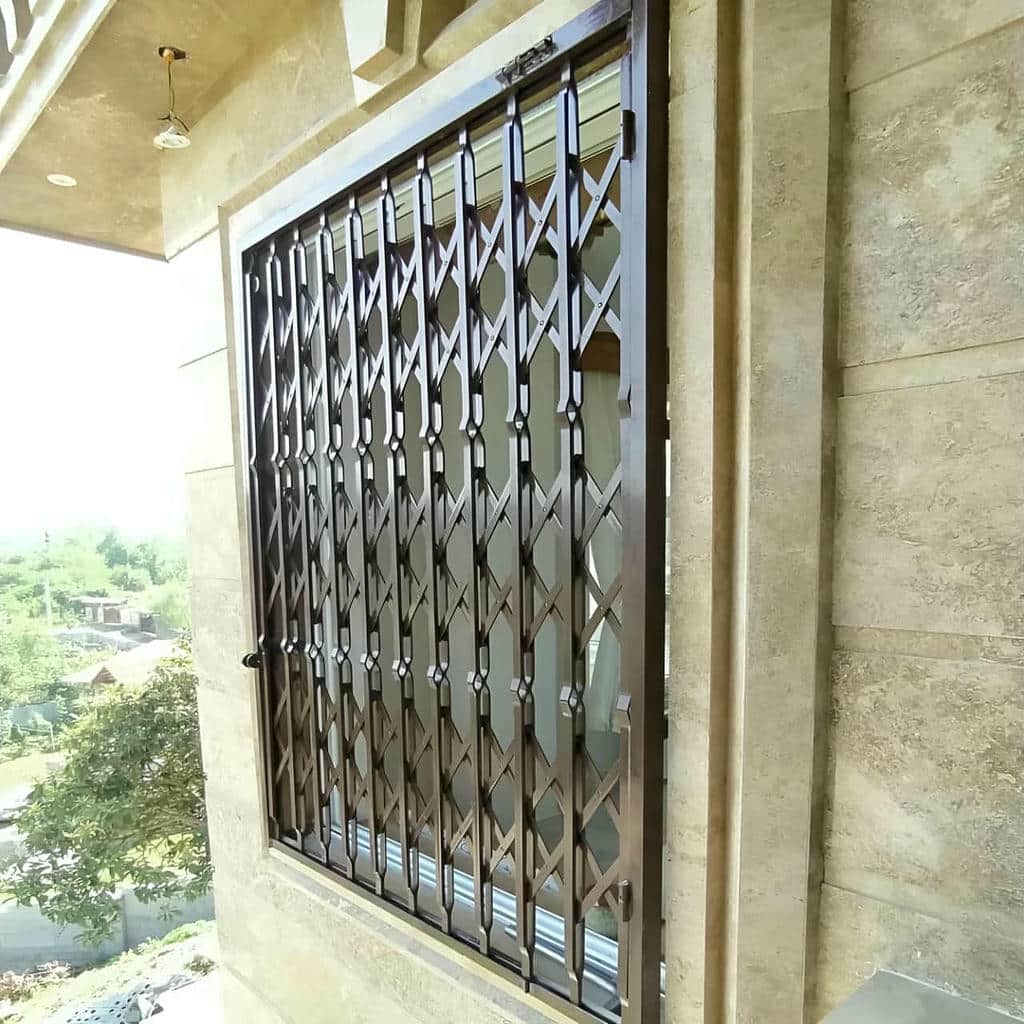 کارخانه درب آکاردئونی فلزی ضدسرقت رنگ هماهنگ نما در استان گلستان