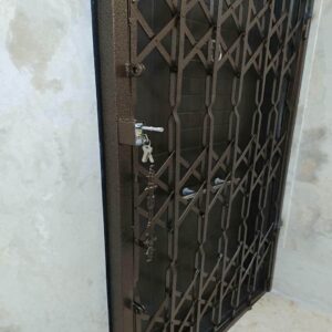 درب آکاردئونی فلزی ضدسرقت در قزوین