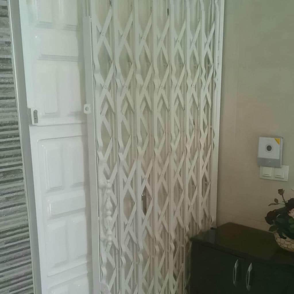 قیمت درب آکاردئونی فلزی ضدسرقت سه گل در قزوین