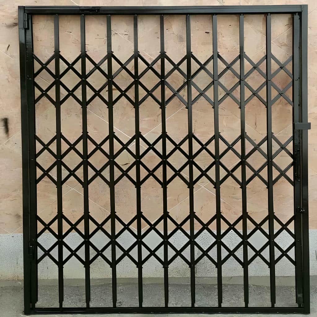 نصب درب آکاردئونی فلزی ضدسرقت چهار گل در کرمان