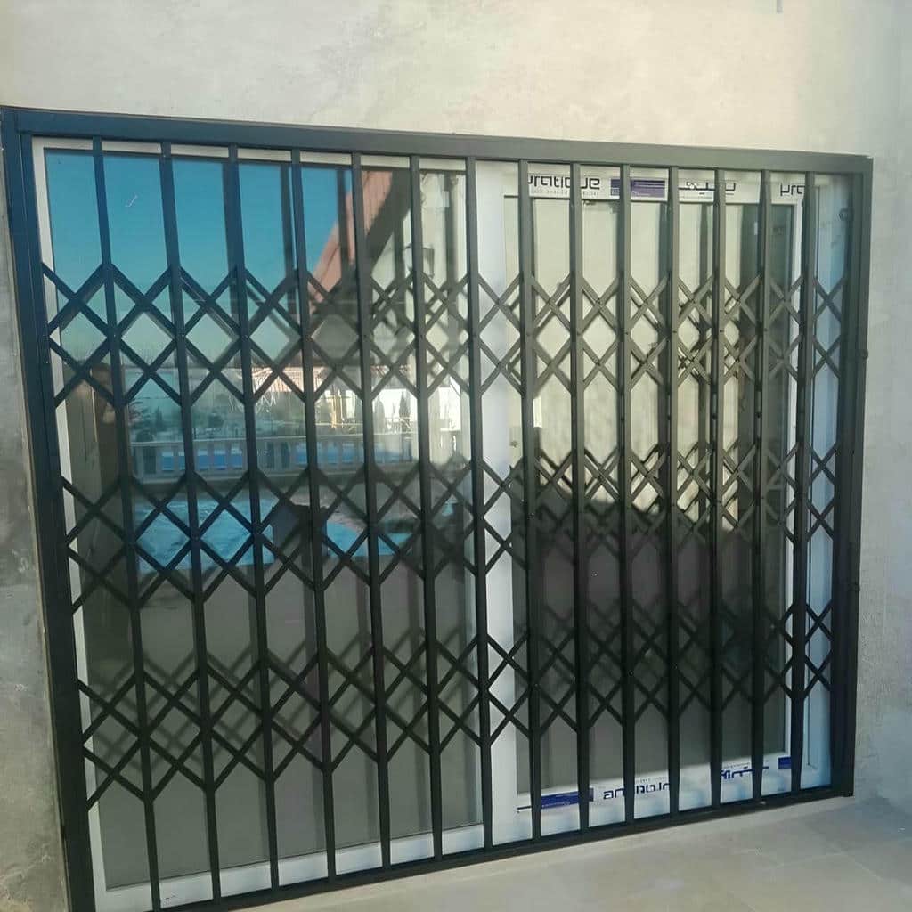 قیمت درب آکاردئونی فلزی ضدسرقت سه گل در زاهدان