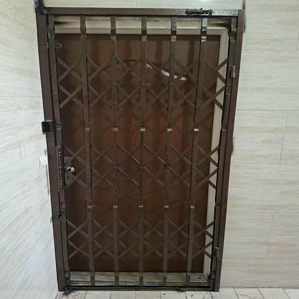 درب آکاردئونی فلزی ضدسرقت در رشت