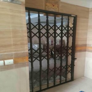 درب آکاردئونی فلزی ضدسرقت در ایرانشهر
