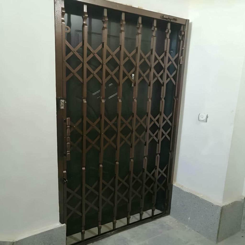 قیمت درب آکاردئونی فلزی ضدسرقت سه گل در محمودآباد