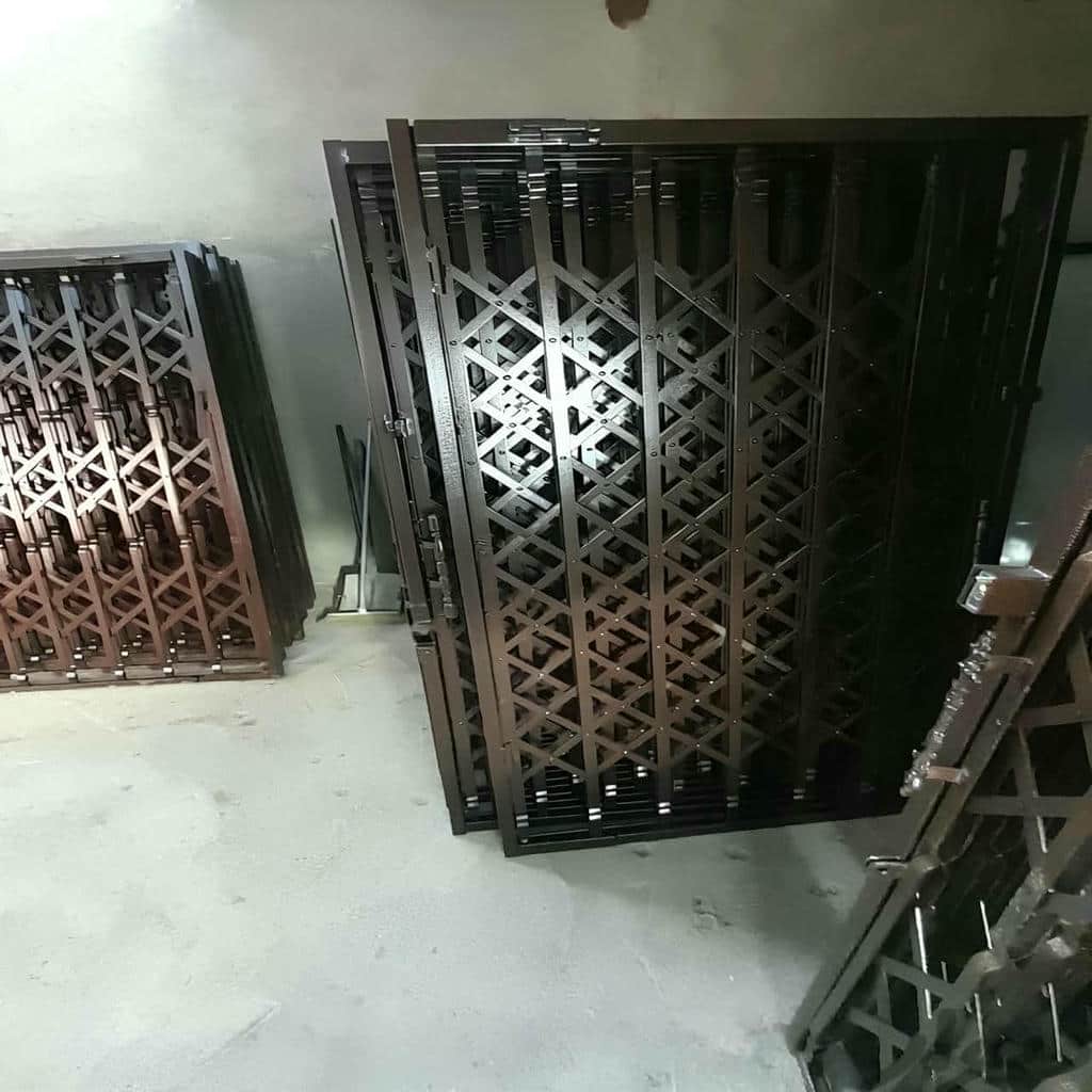 قیمت درب آکاردئونی فلزی ضدسرقت سه گل در نظرآباد