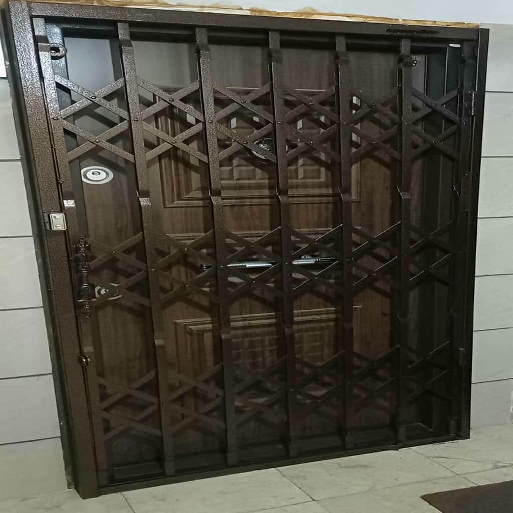 فروش درب آکاردئونی فلزی ضدسرقت تمام گل در کرمان
