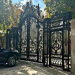 درب حیاط در کرج