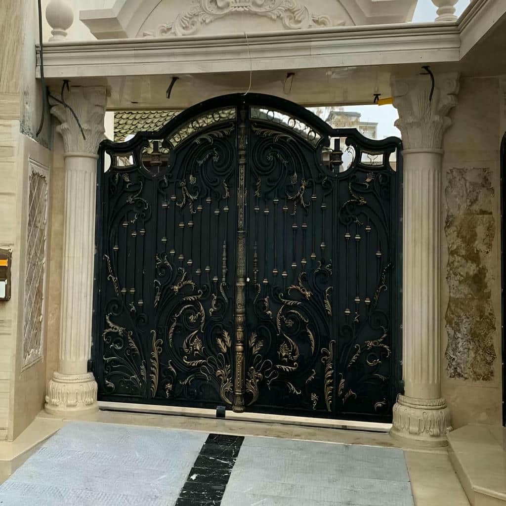 درب حیاط در ارومیه
