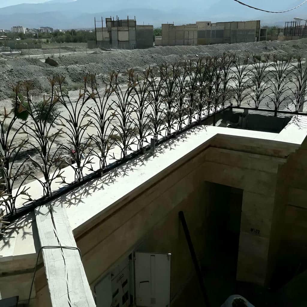 نصب حفاظ شاخ گوزنی رنگ مقاوم در پرند