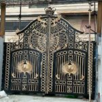 درب حیاط در پردیس