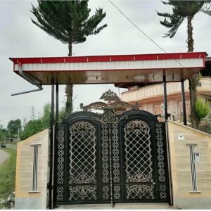 درب حیاط در فشم