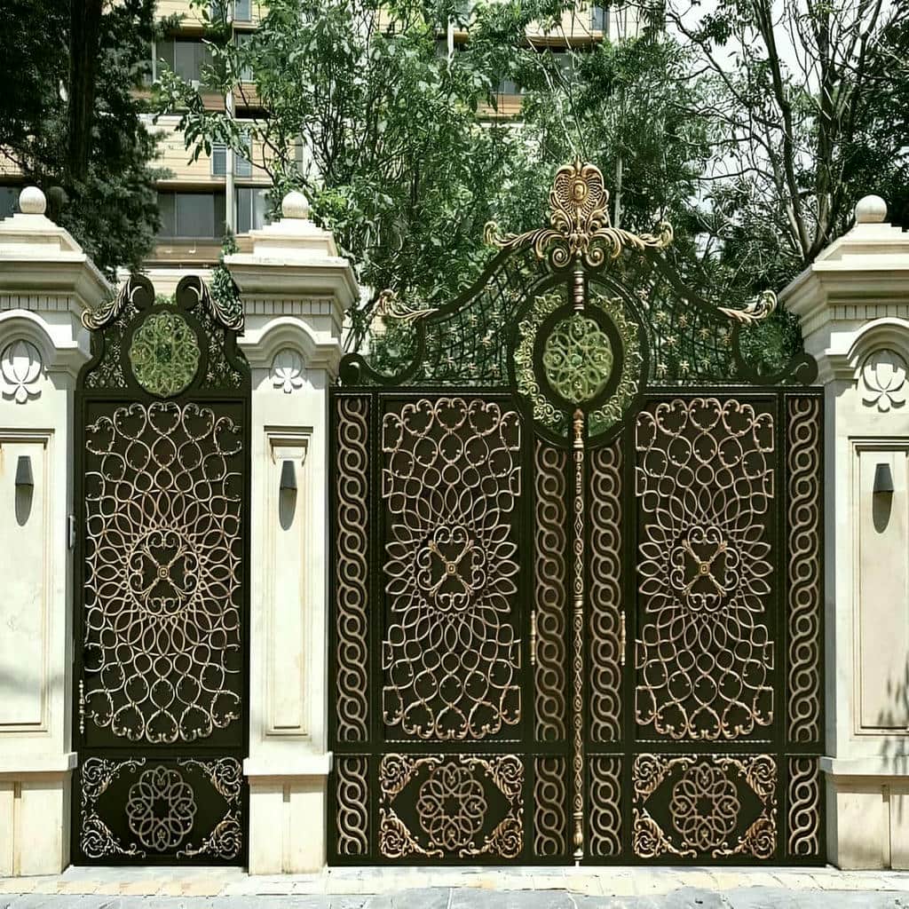 فروش درب حیاط کلاسیک در ساوه