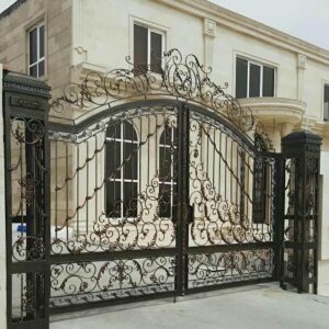 درب حیاط در آمل