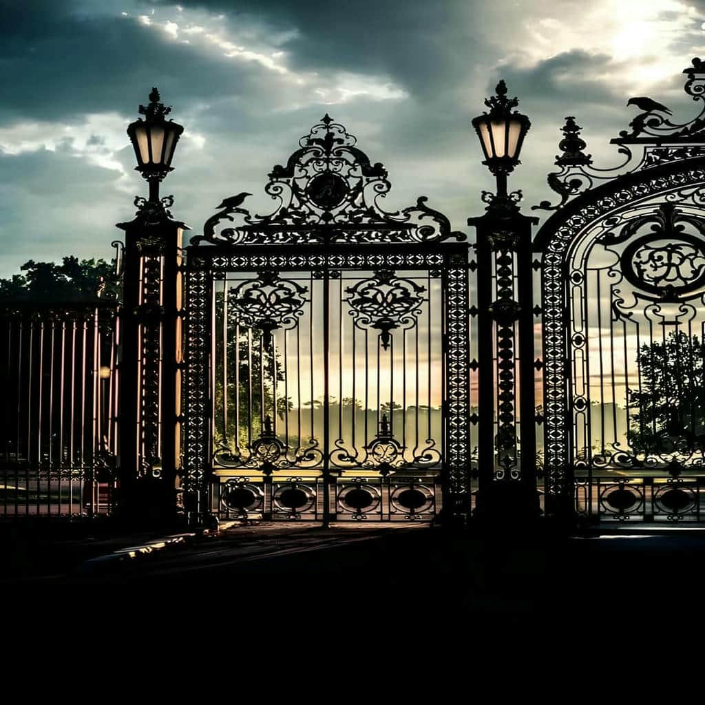 نصب درب حیاط پروفیل سنگین در قم