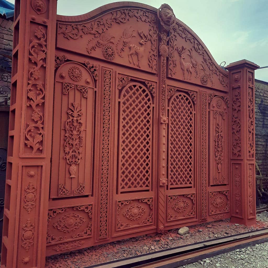 نصب درب حیاط ضدزنگ در کاشان