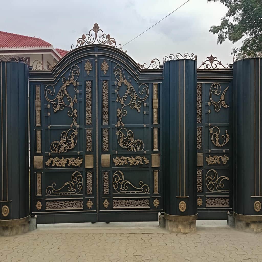 نصب درب حیاط پروفیل سنگین در همدان