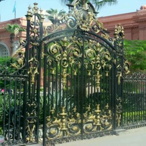 درب حیاط در سبزوار