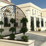 درب حیاط در ایلام