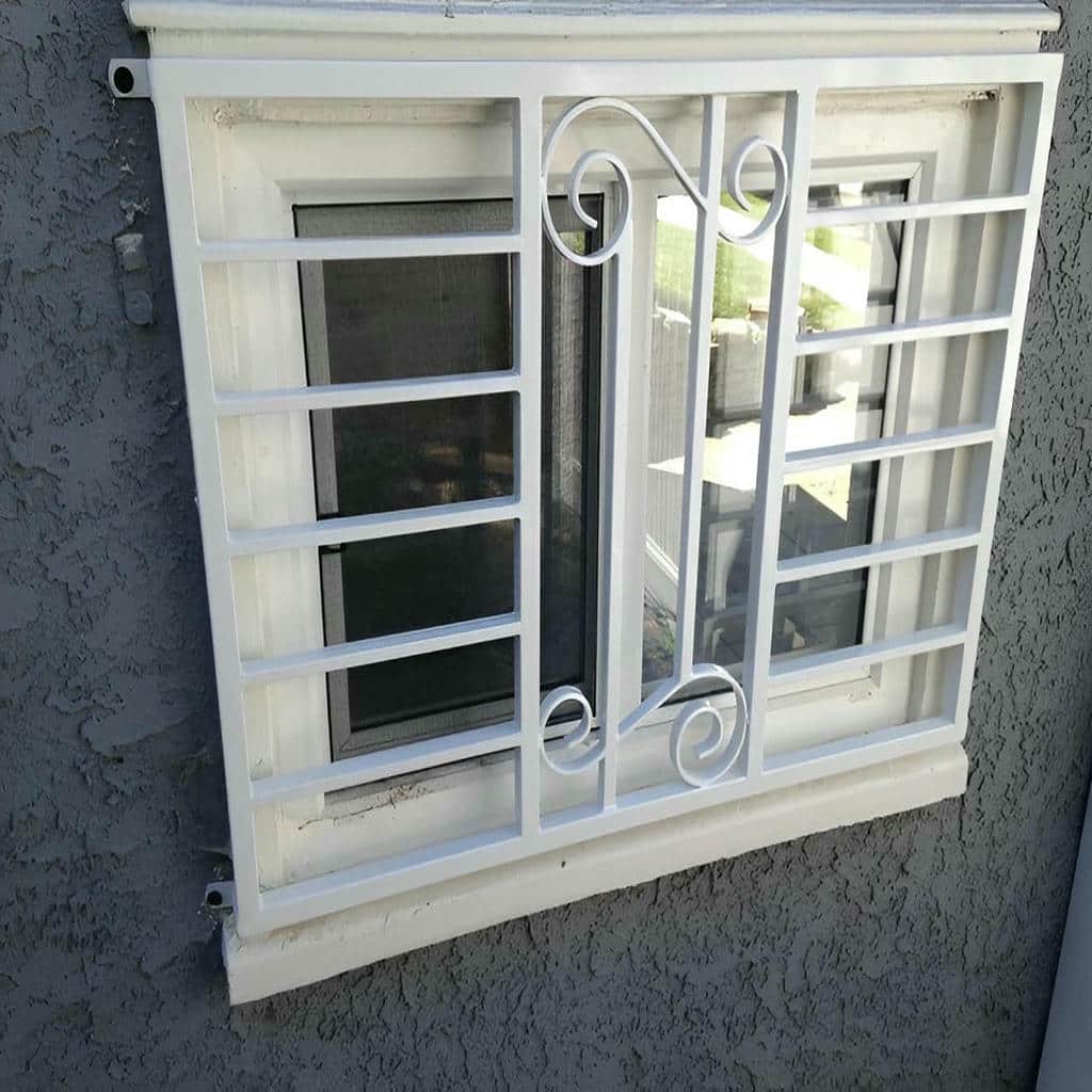نصب حفاظ پنجره مربعی در گرگان