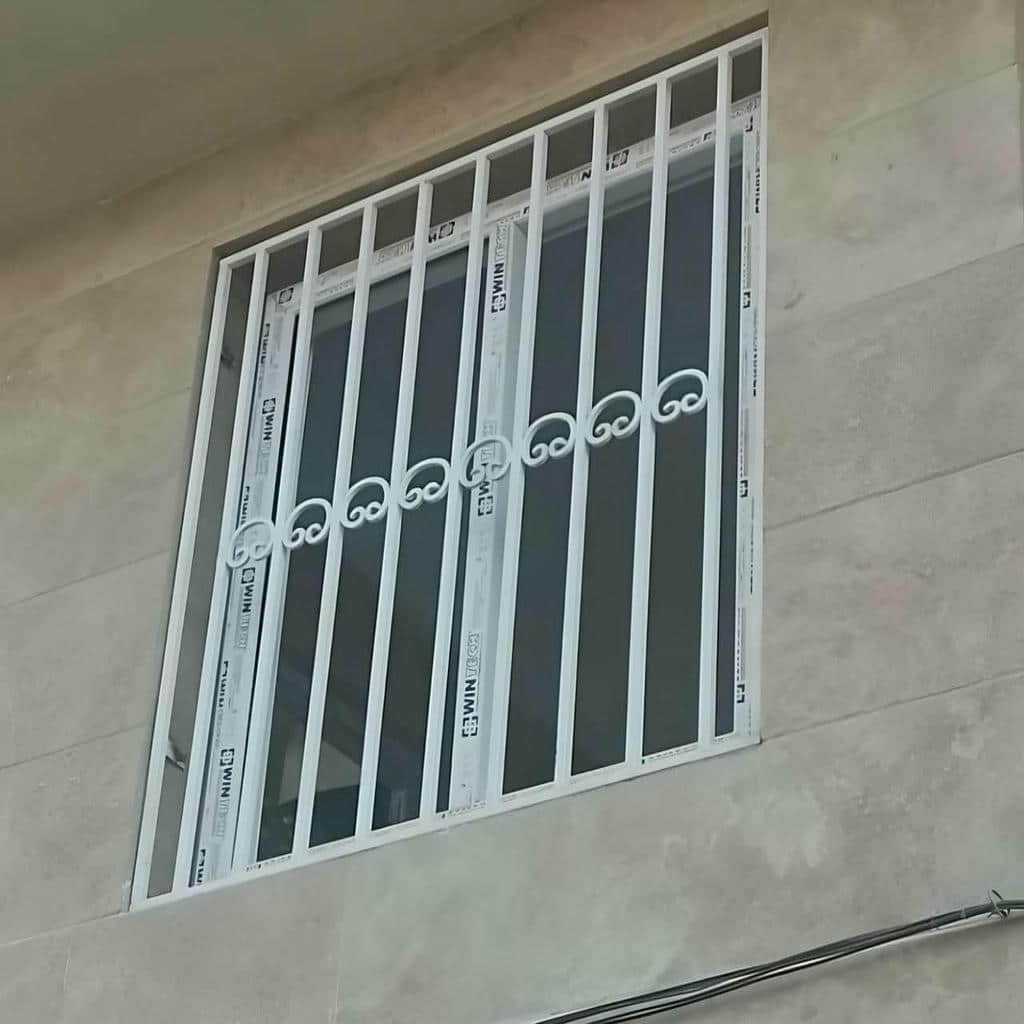 قیمت حفاظ پنجره فرفورژه در قائمشهر
