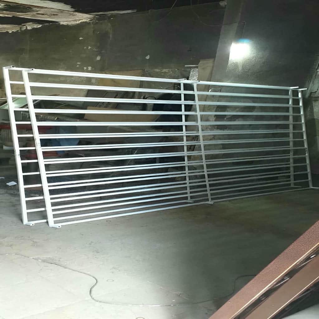 کارخانه حفاظ پنجره رنگ کوره ای در بندر دیلم