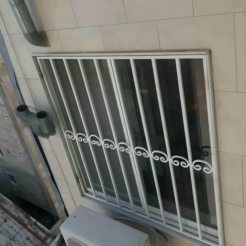 فروش حفاظ پنجره بازشو در تبریز