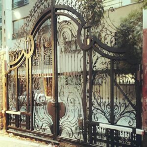 جک درب پارکینگ اتوماتیک در سنندج