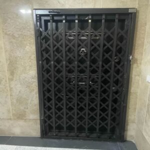 درب آکاردئونی فلزی ضدسرقت در کاشان