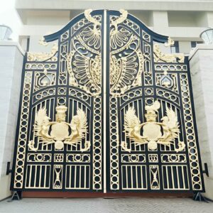 درب حیاط در قائمشهر
