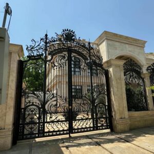 درب حیاط در اراک
