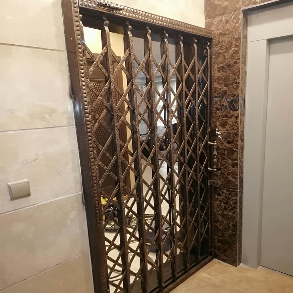 حفاظ آکاردئونی دو جداره با چهارچوب فلزی