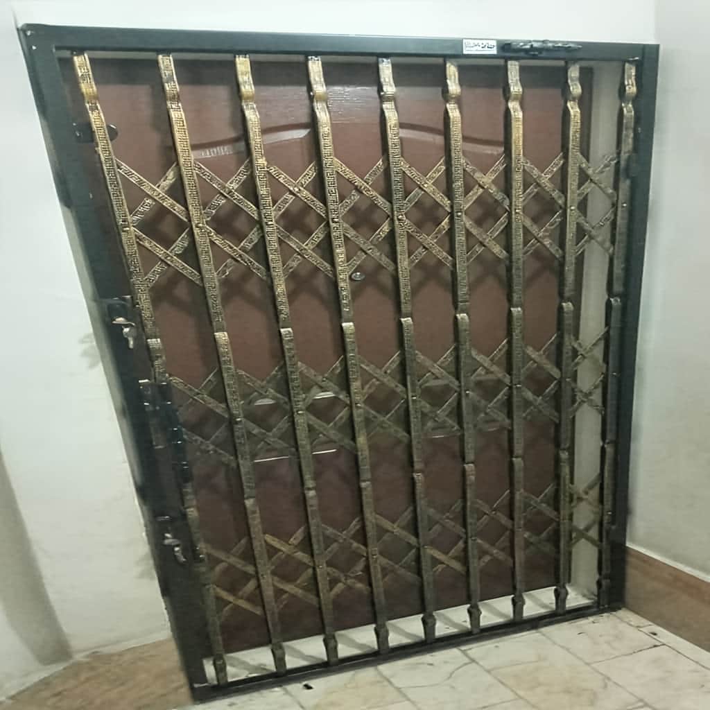 درب آکاردئونی استاندارد با ریل روان و تراز