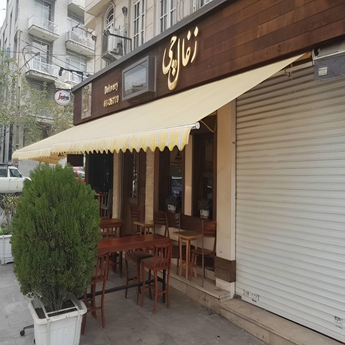 سایبان برقی با سنسور باد روی سازه