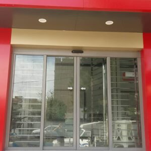 10 طرح درب اتوماتیک شیشه ای اداری مجهز به کارتخوان
